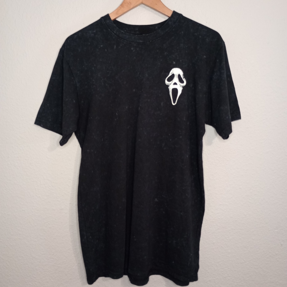 Scream Ghost Face slasher New York horror movie graphic tee